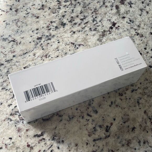 LORDE + BELLE THE VIRAL REGENPEN Non-invasive Facial Tool Device New $299 msrp - Picture 5 of 11